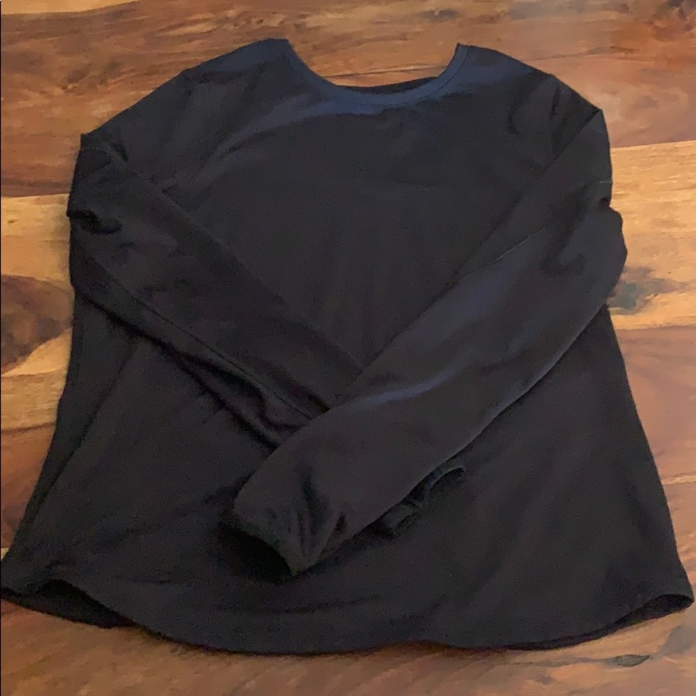 4/25.   Black long sleeve